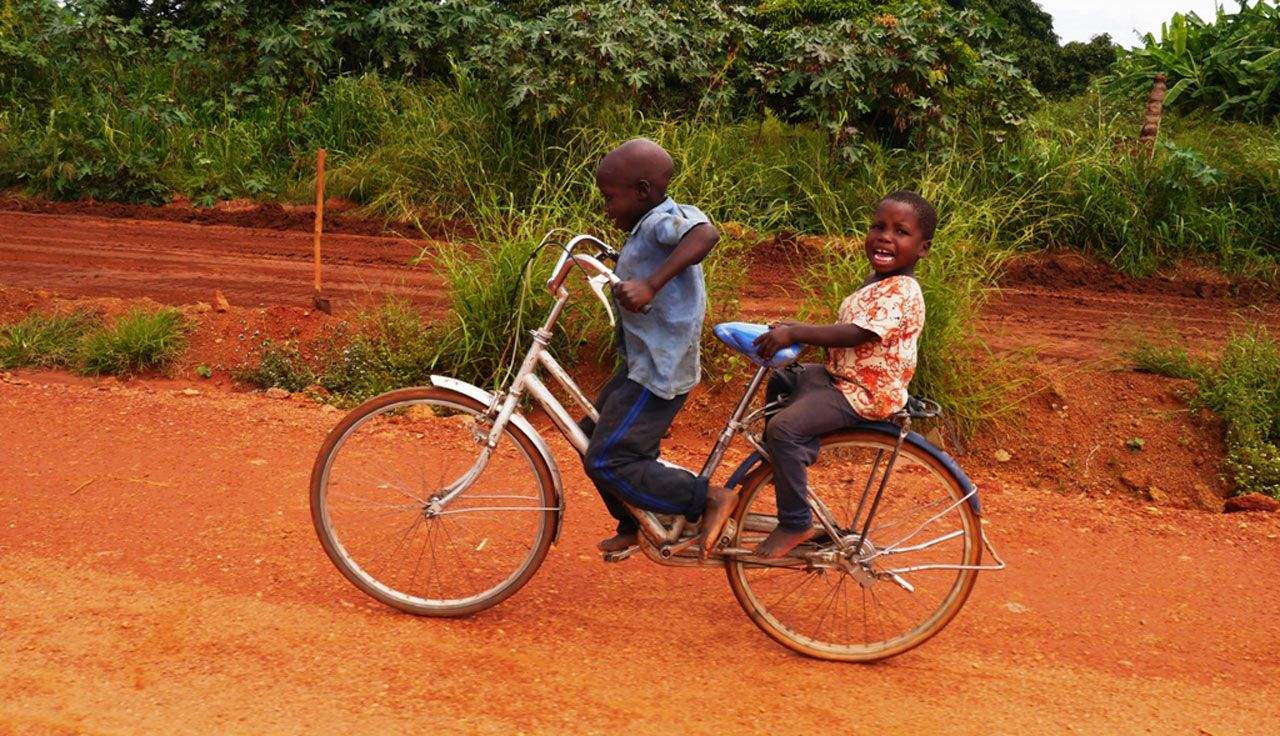 ÁFRICA EN BICI
