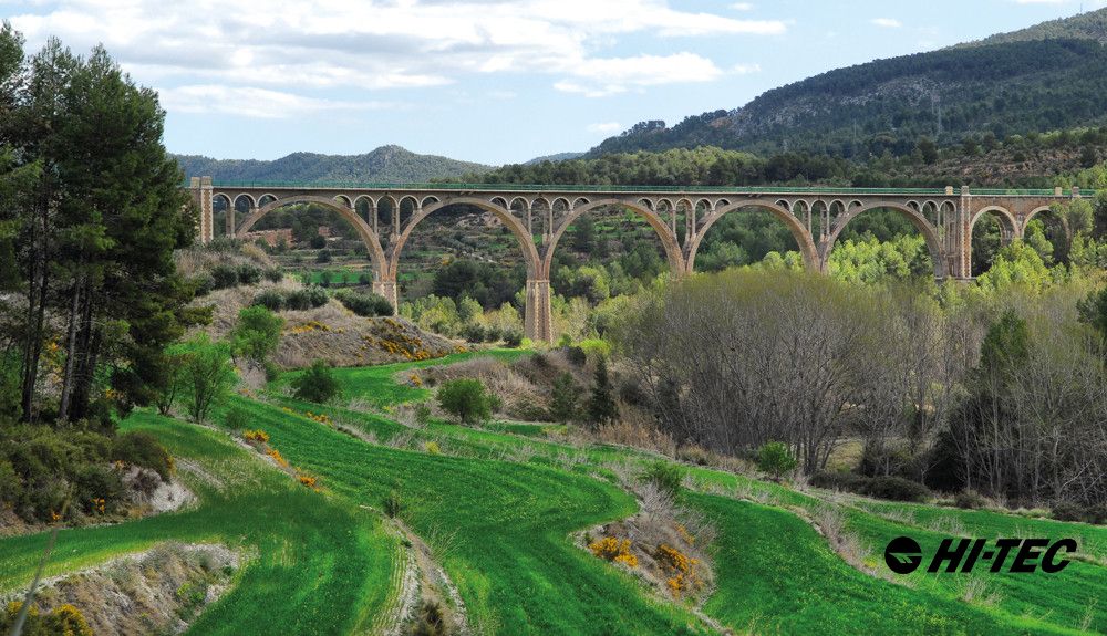 Descubre con Hi-Tec la Vía Verde de Alcoy Descubre con Hi-Tec la Vía Verde de Alcoy