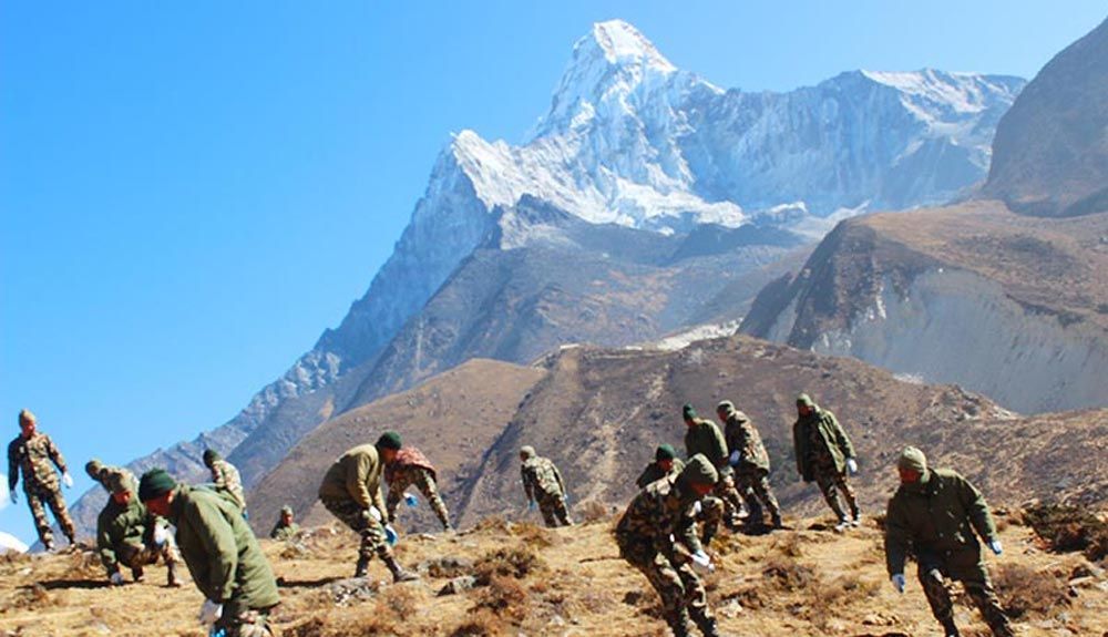 Retiran 800 kg de basura en el Ama Dablam