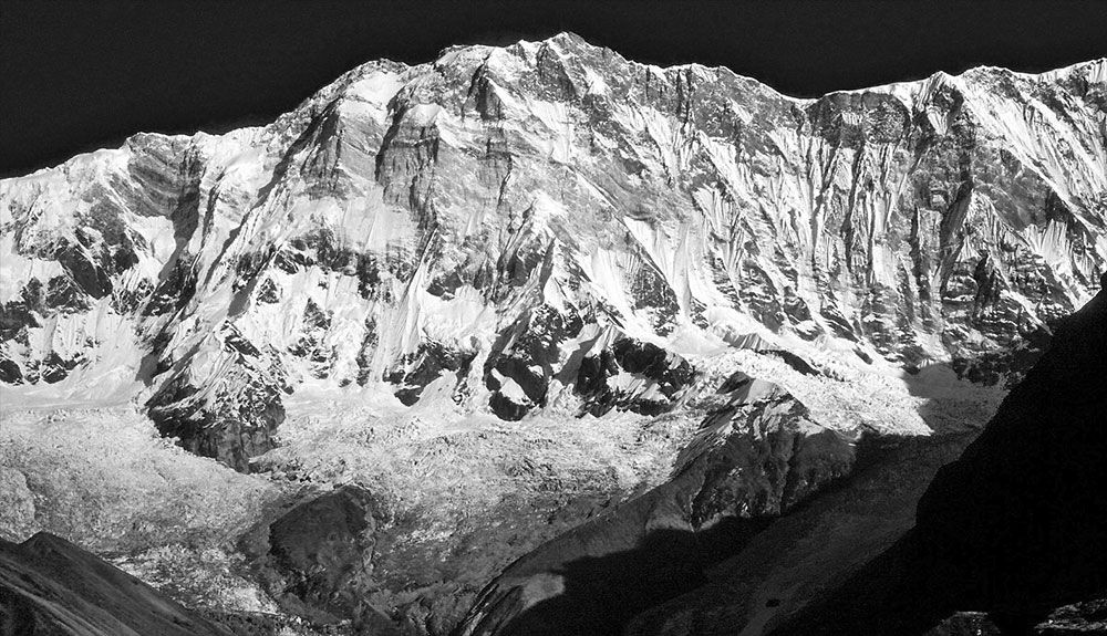 Operación de búsqueda en el Annapurna Operación de búsqueda en el Annapurna