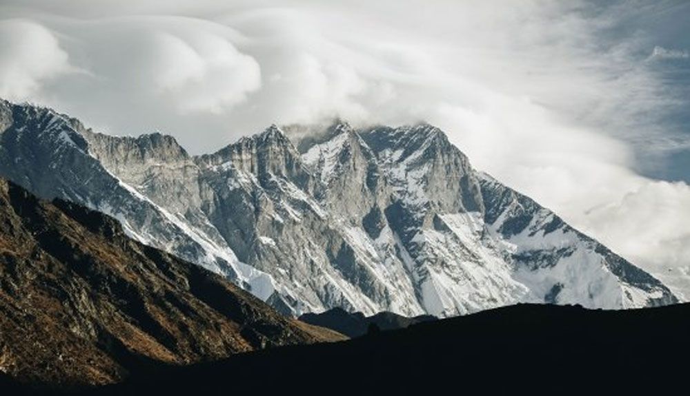 El equipo de Lhotse alcanza el C2 tras participar en un nuevo rescate
