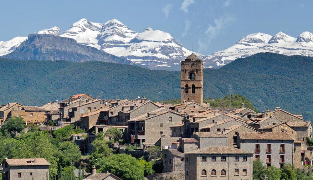 Aínsa nombrada Capital de la Montaña 2020