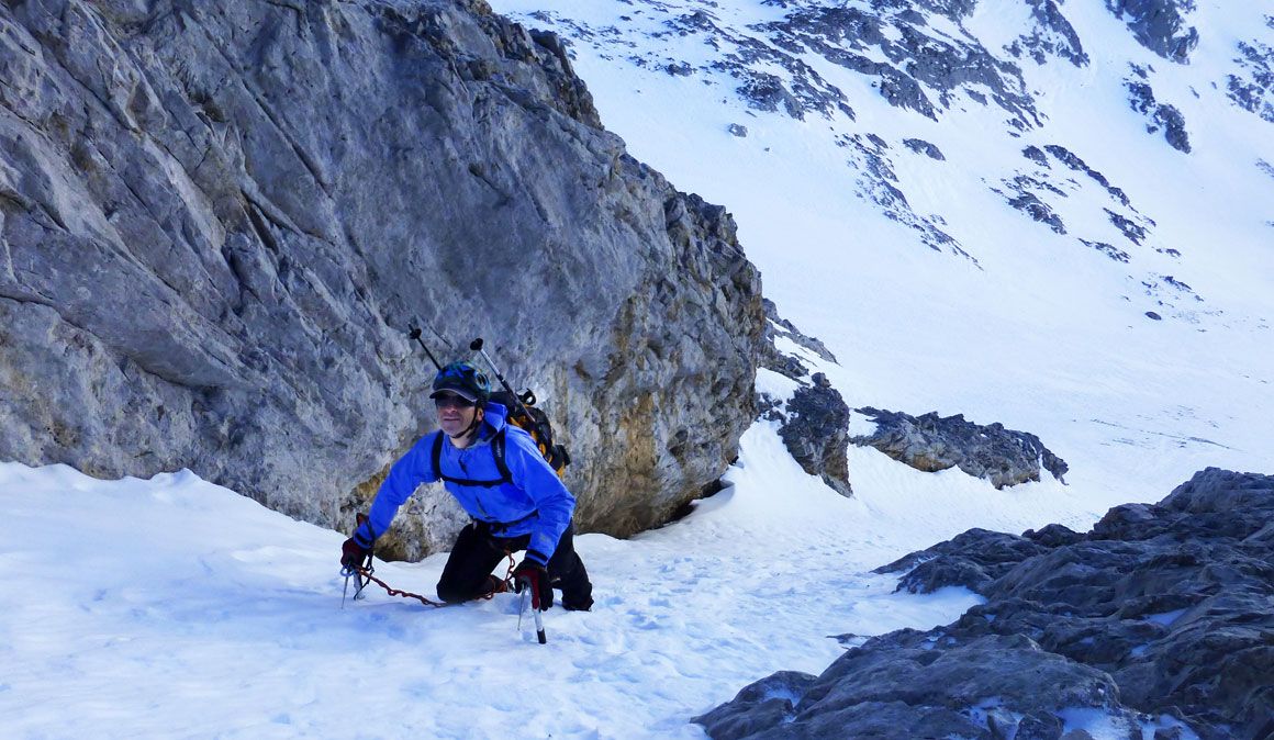 Corredor Norte del San Carlos, clásica de invierno en los Picos de Europa Corredor Norte del San Carlos, clásica de invierno en los Picos de Europa