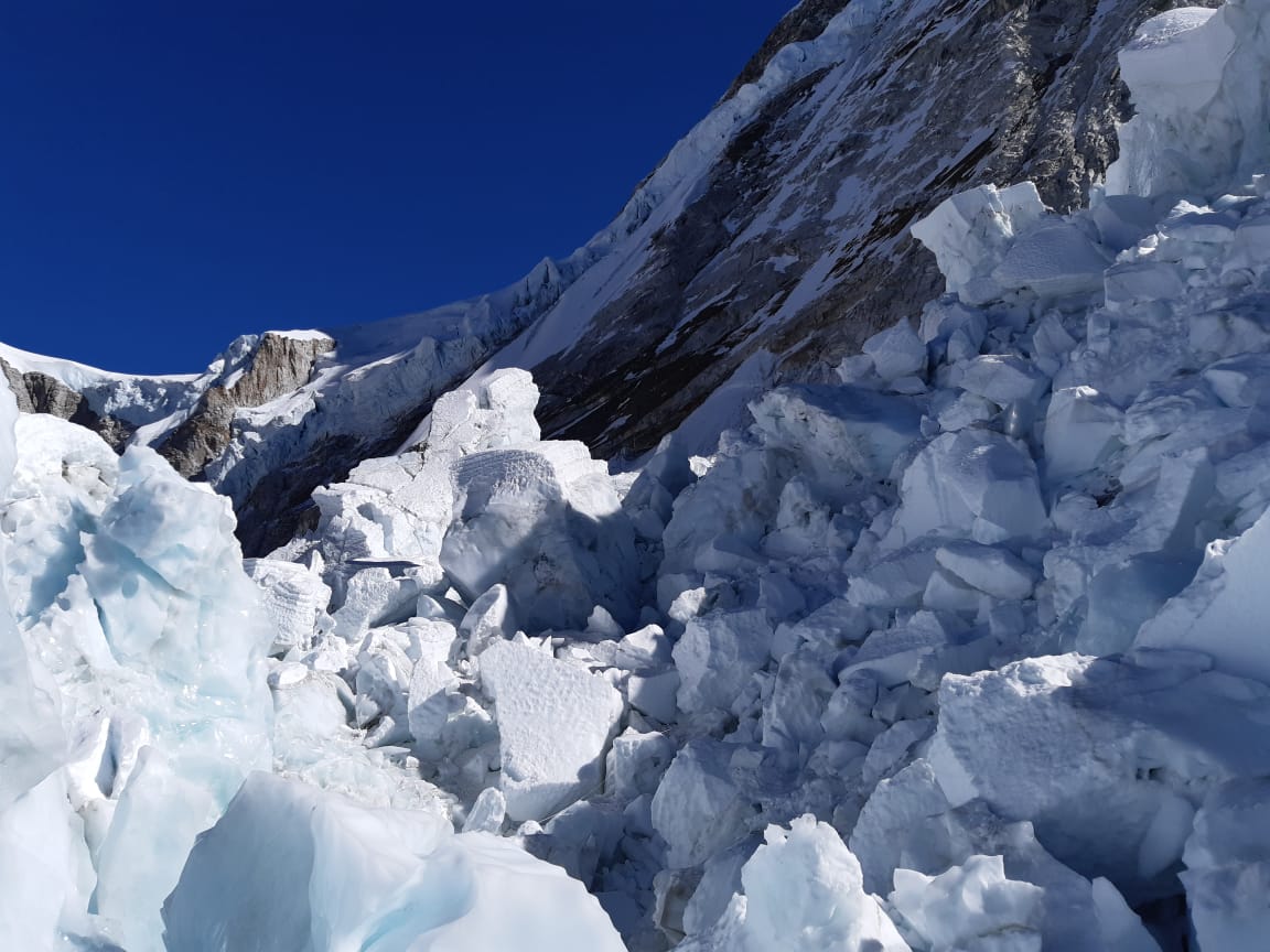 El Everest invernal de Alex Txikon