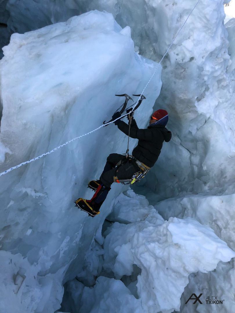 El Everest invernal de Alex Txikon (II)
