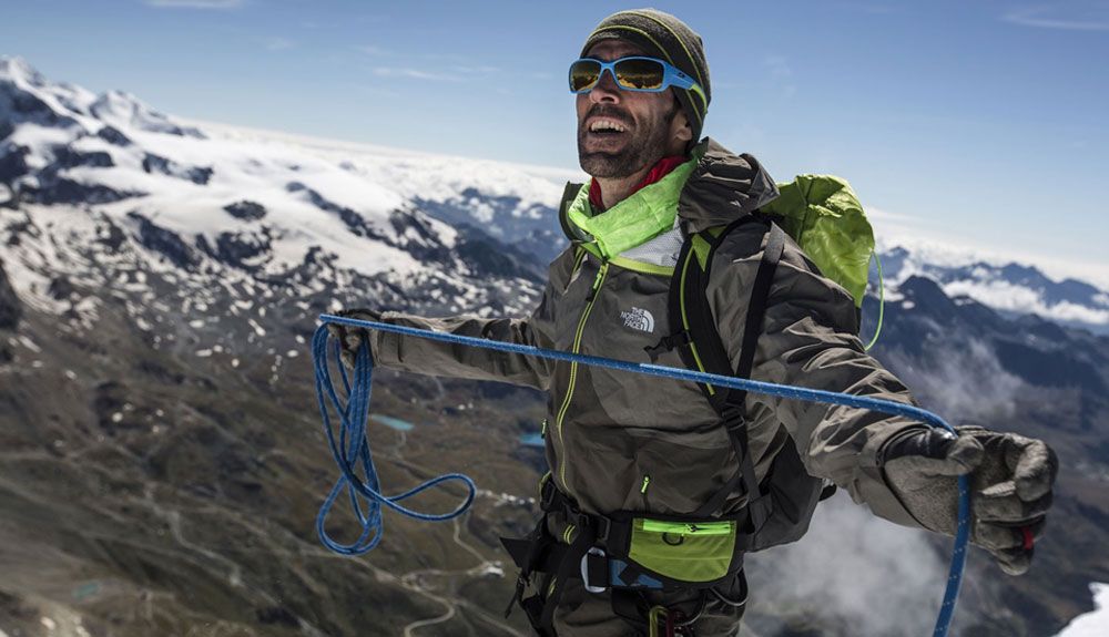 Hervé Barmasse: "Todos tenemos un Cervino que escalar" Hervé Barmasse: "Todos tenemos un Cervino que escalar"