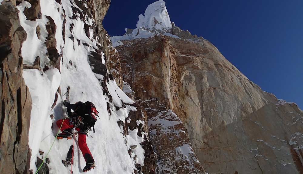 Dani Ascaso y Santi Padrós abren una nueva ruta en Patagonia Dani Ascaso y Santi Padrós abren una nueva ruta en Patagonia