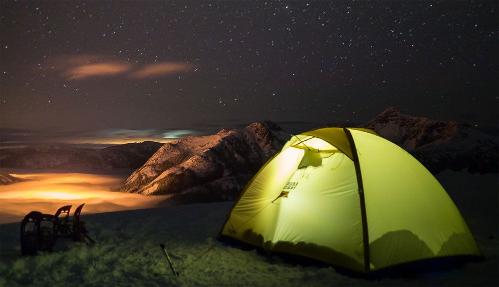 Cómo convencer a tus amigos para una acampada invernal Cómo convencer a tus amigos para una acampada invernal