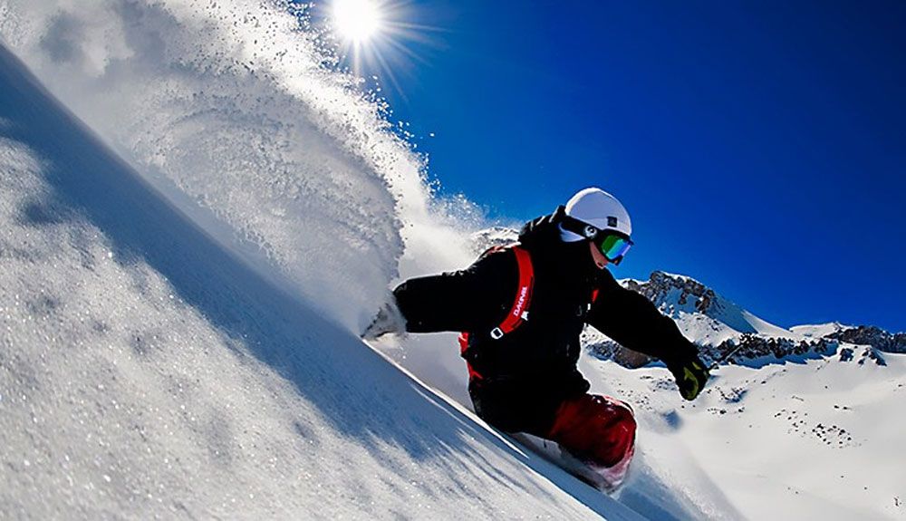 La sagrada trinidad del freeride: cómo usar pala, sonda y ARVA