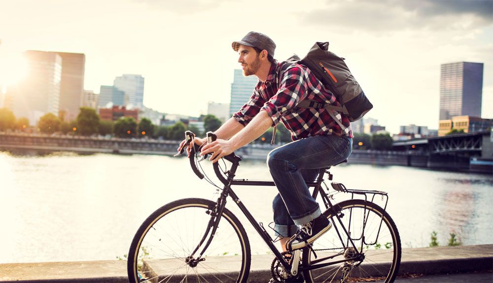 Claves para llegar al trabajo en bici... y no morir en el intento