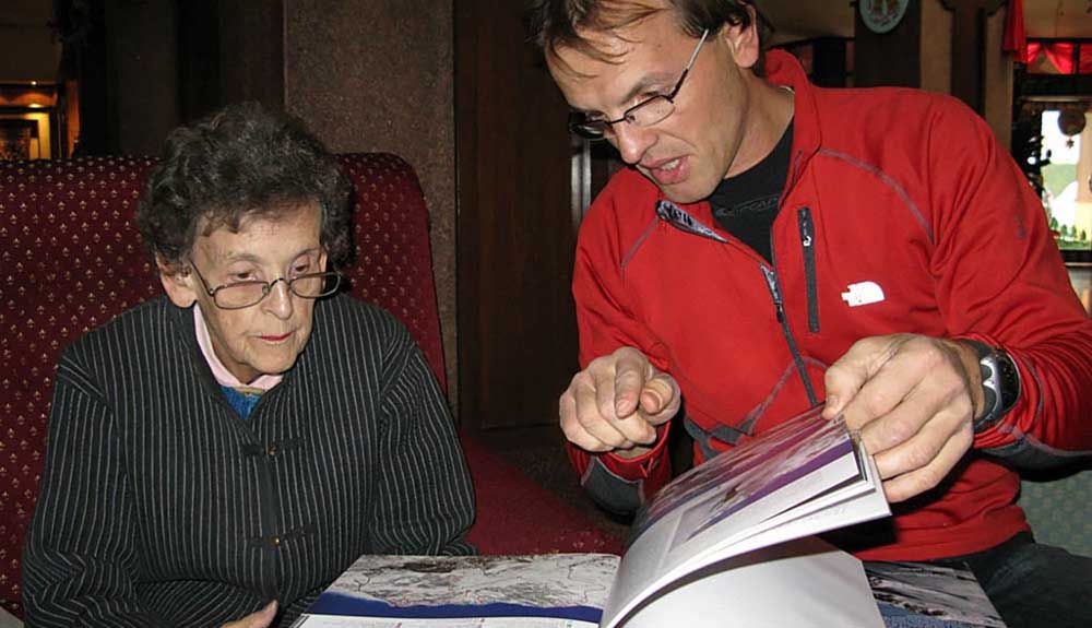 Elizabeth Hawley ya tiene su montaña en Nepal Elizabeth Hawley ya tiene su montaña en Nepal