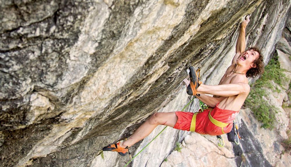 Vídeo: Adam Ondra en "Robin Ud" (9b) Vídeo: Adam Ondra en "Robin Ud" (9b)