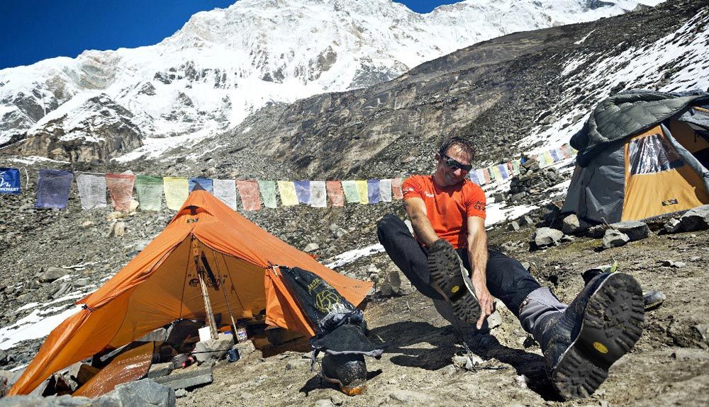 Ueli Steck ficha por Vibram