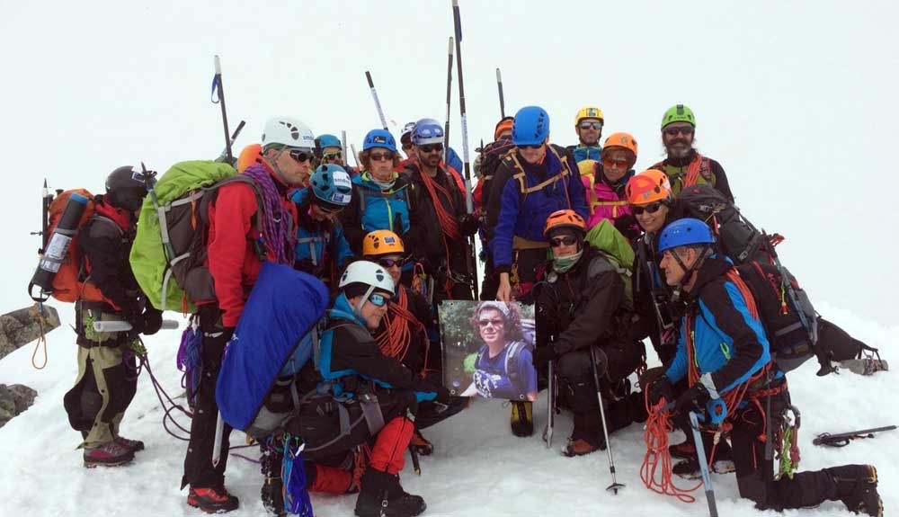 5 españoles ciegos ascienden al monte más alto de Noruega