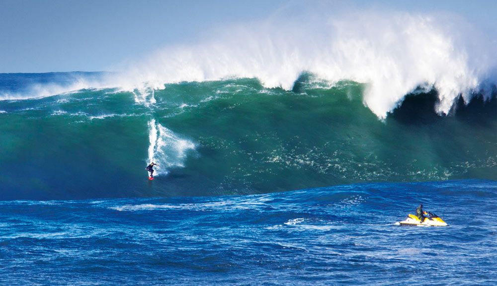 Olas como montañas