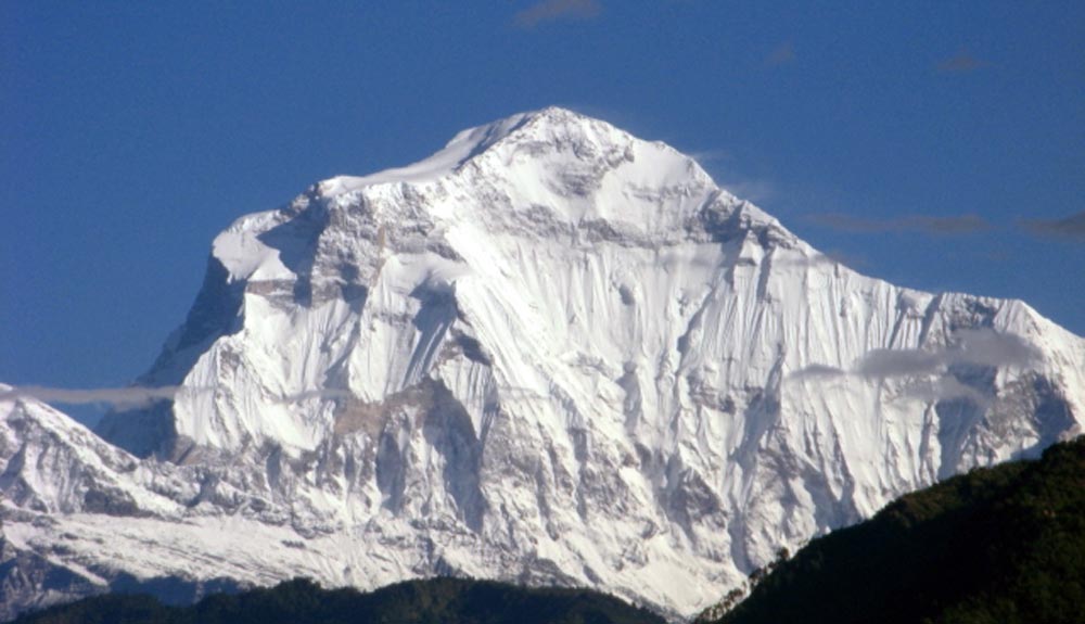 Carlos Soria le lanza otro envite al Dhaulagiri