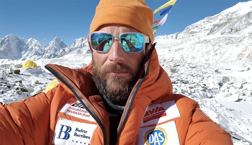 Jornadas decisivas en Everest y K2