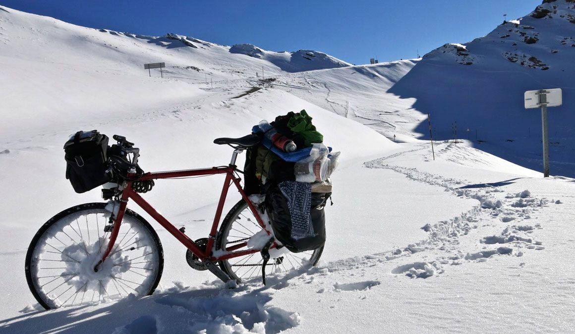 Aventura en bicicleta: de Pamplona a Kirguistán