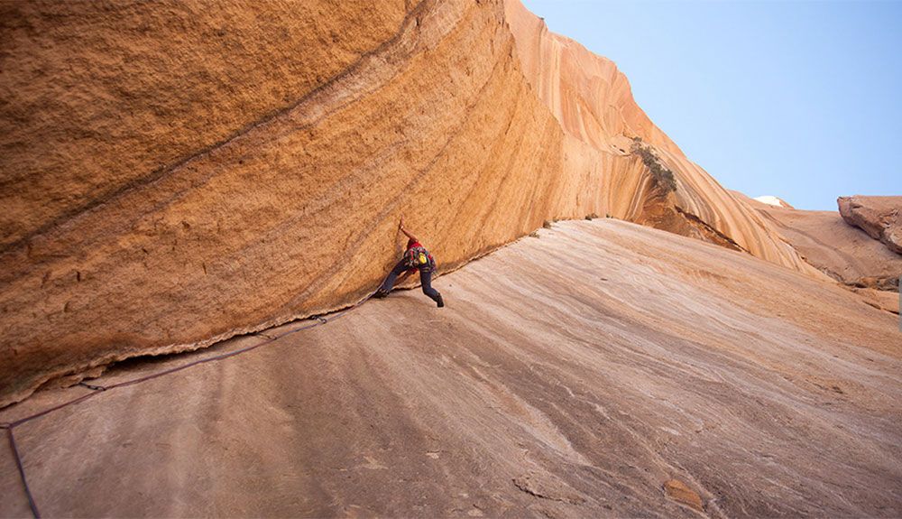 Namibia, escalando sobre un granito de 700 millones de antigüedad.