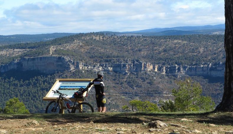 Los miradores de Uña en mountain bike.