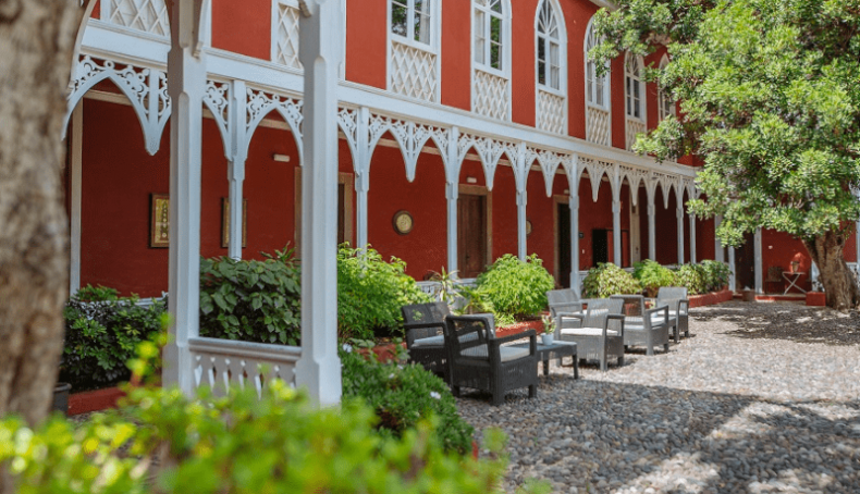 Hotel Rural Las Longueras