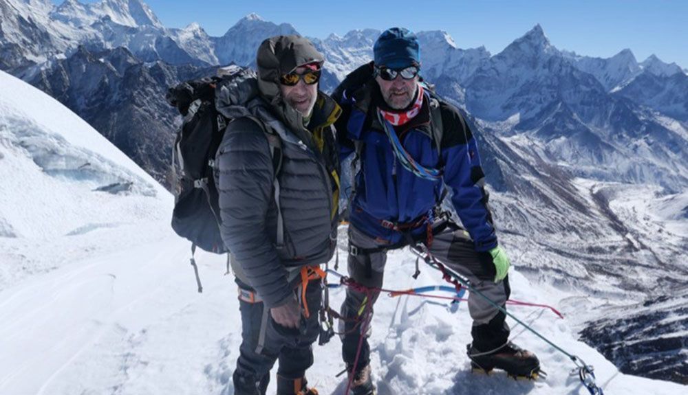 Alex Goldfarb y Zoltán Szlankó, en el invierno del Ama Dablam. Foto: Zoltán Szlankó Alex Goldfarb y Zoltán Szlankó, en el invierno del Ama Dablam. Foto: Zoltán Szlankó