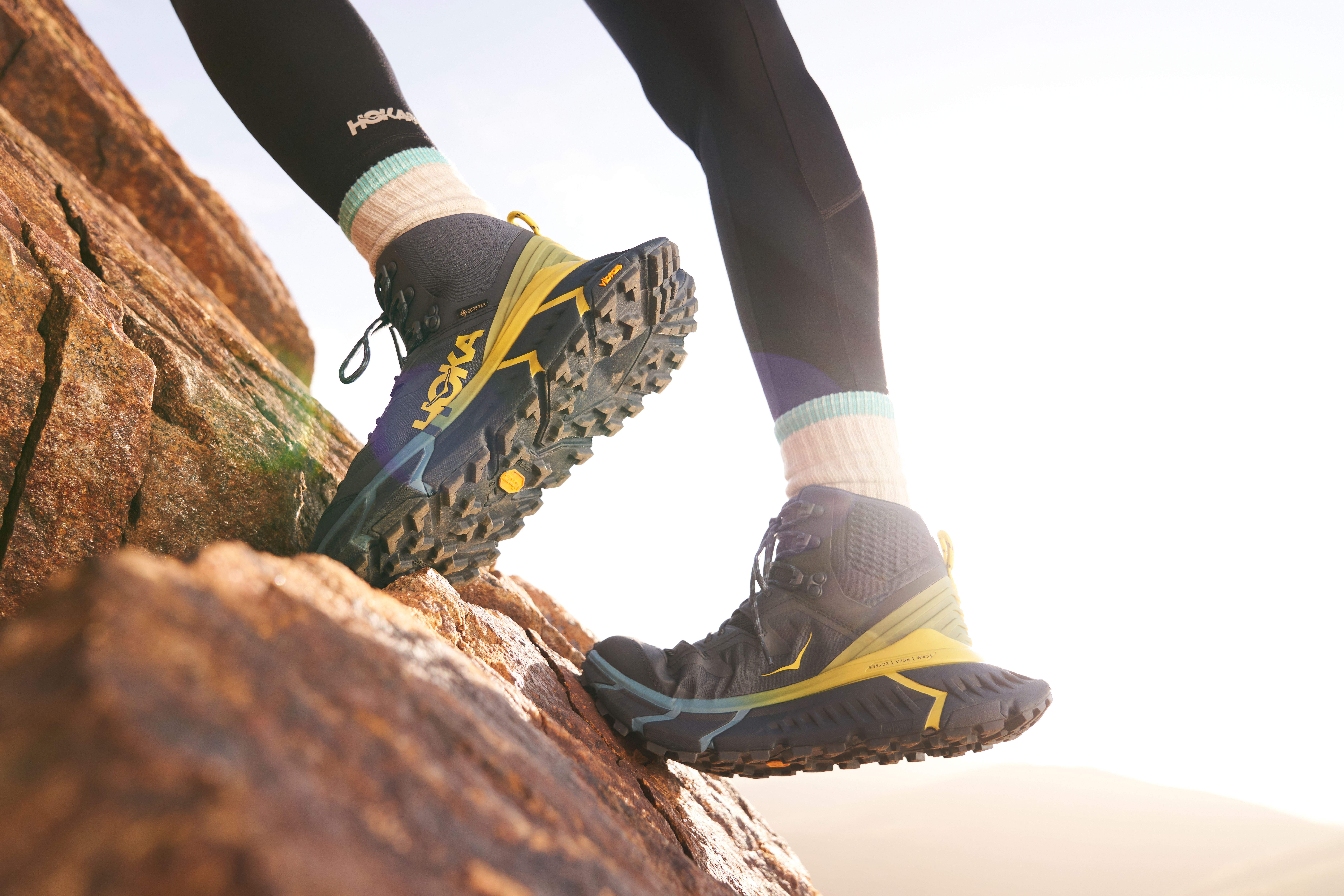 TennineHike Hoka One One