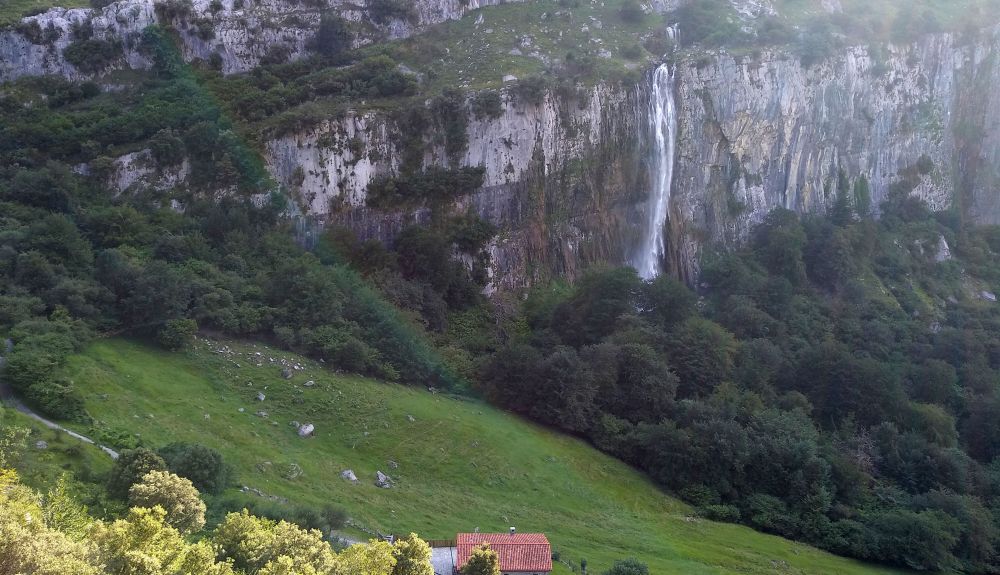 Cascada del Asón