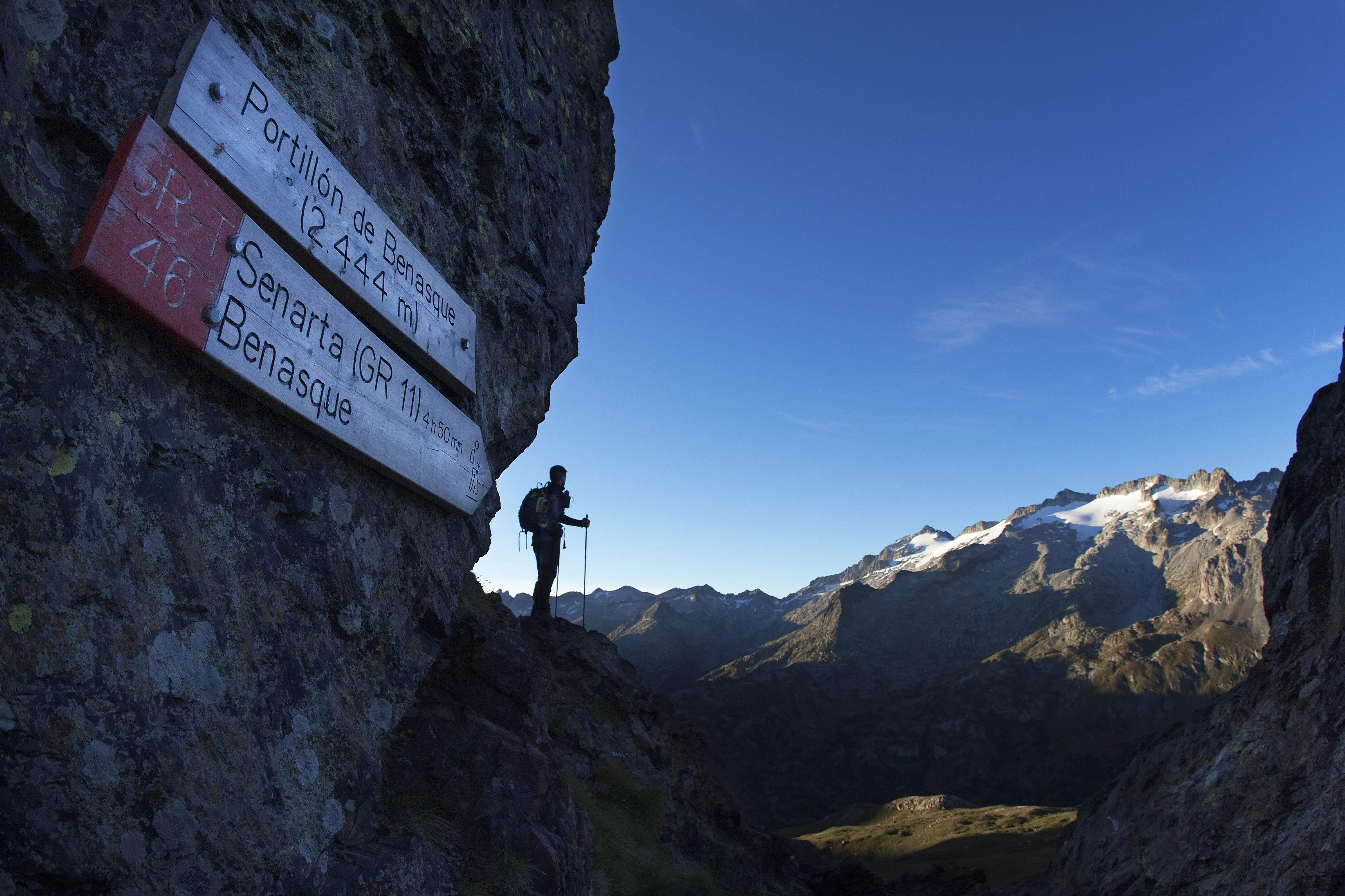 Luces y sombras de la señalización en montaña. Señalítca de la ruta Portillon, Benasque
