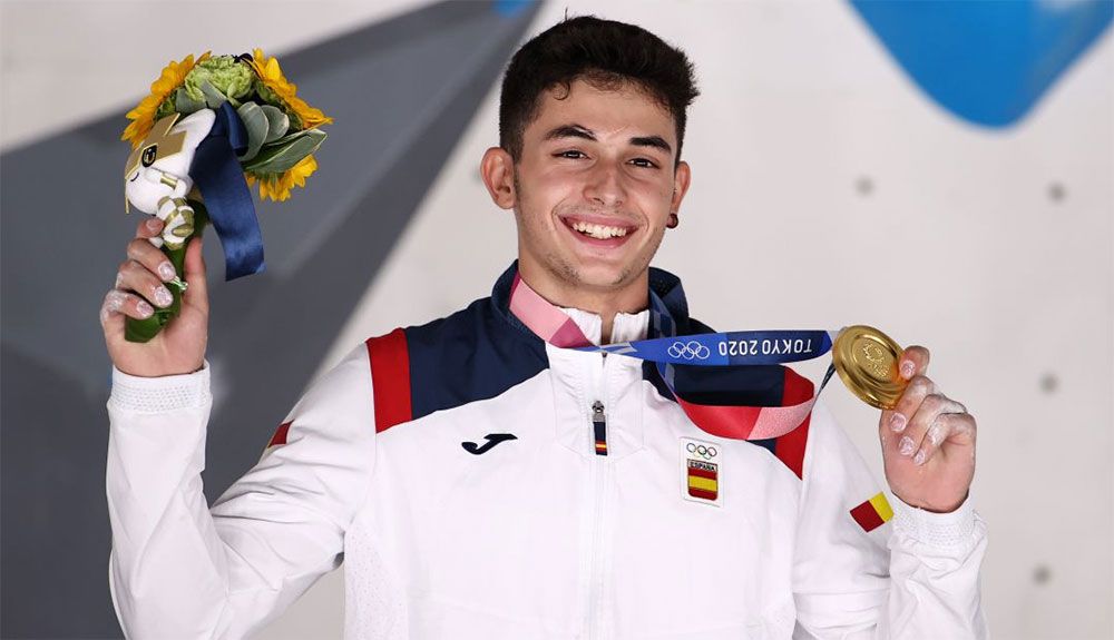 Alberto Ginés, primer Oro olímpico en la historia de la escalada deportiva Alberto Ginés, primer Oro olímpico en la historia de la escalada deportiva