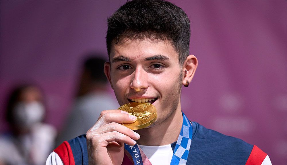 Alberto Ginés, primer Oro olímpico en la historia de la escalada deportiva Alberto Ginés, primer Oro olímpico en la historia de la escalada deportiva
