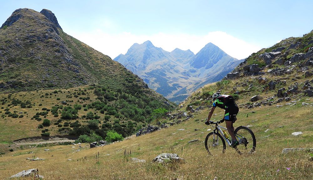 Una vuelta al Mampodre en mountain bike Una vuelta al Mampodre en mountain bike