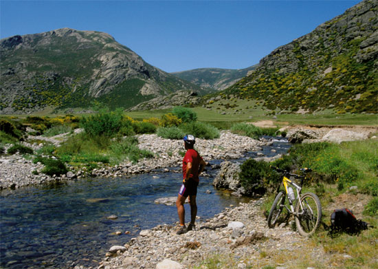 10 rutas imprescindibles en MTB 10 rutas imprescindibles en MTB