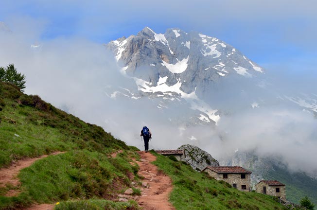5 trekkings en Picos de Europa 5 trekkings en Picos de Europa