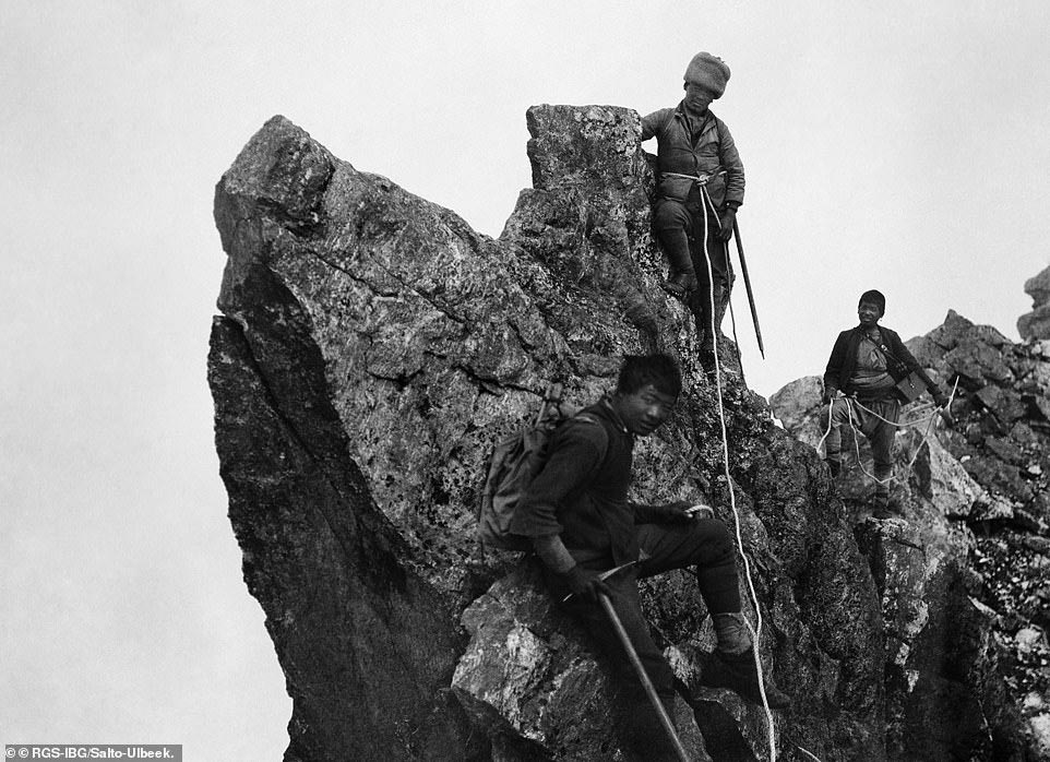 Se descubren nuevas imágenes del primer intento de George Mallory al Everest Se descubren nuevas imágenes del primer intento de George Mallory al Everest
