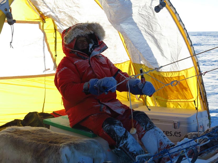 Trineo de Viento alcanza una base antártica abandonada desde hace 50 años Trineo de Viento alcanza una base antártica abandonada desde hace 50 años