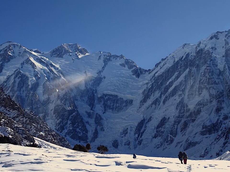 Sin noticias en el Nanga Parbat: un helicóptero en busca de Nardi y Ballard Sin noticias en el Nanga Parbat: un helicóptero en busca de Nardi y Ballard