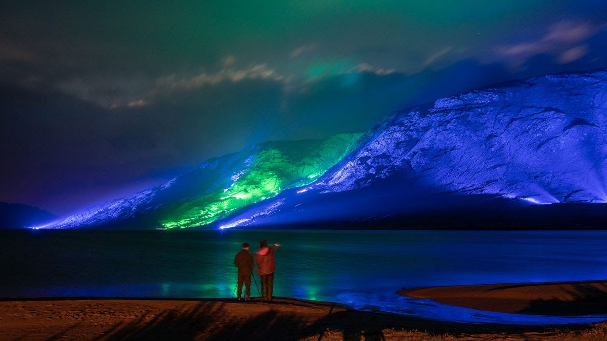 Las montañas irlandesas se iluminan para lanzar un mensaje de esperanza Las montañas irlandesas se iluminan para lanzar un mensaje de esperanza