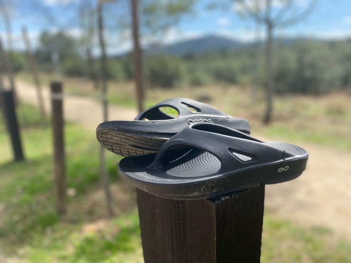 Las sandalias Oofos Original son cómodas desde el primer momento