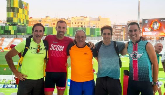Los Esteso, en Vallehermoso, junto a Luis Javier González, Fermín Cacho y Luis Miguel Martín Berlanas.
