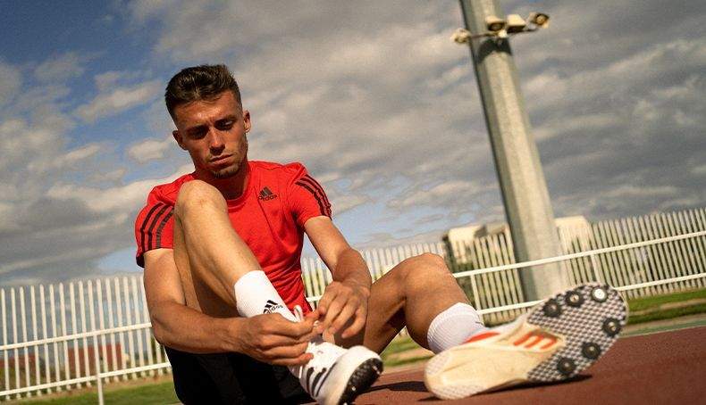 Tras el 10K Valencia Carlos Mayo volverá a ponerse los clavos con vistas al Mundial y el Europeo. |adidas