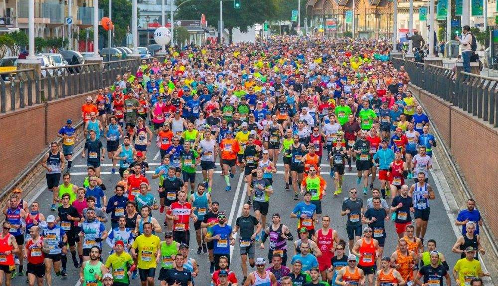 Una imagen del Zurich Maratón de Sevilla 2022. JUANJO ÚBEDA.