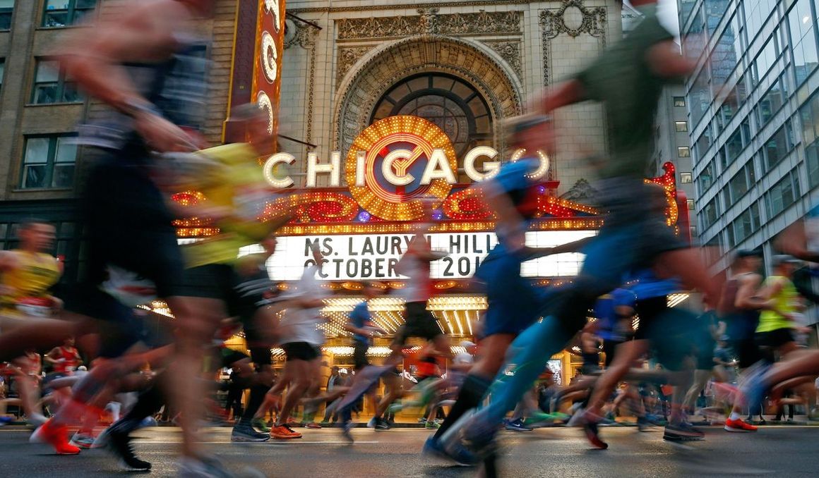 El Maratón de Chicago se disputa en octubre y con Sportravel tienes el dorsal garantizado. El Maratón de Chicago se disputa en octubre y con Sportravel tienes el dorsal garantizado.