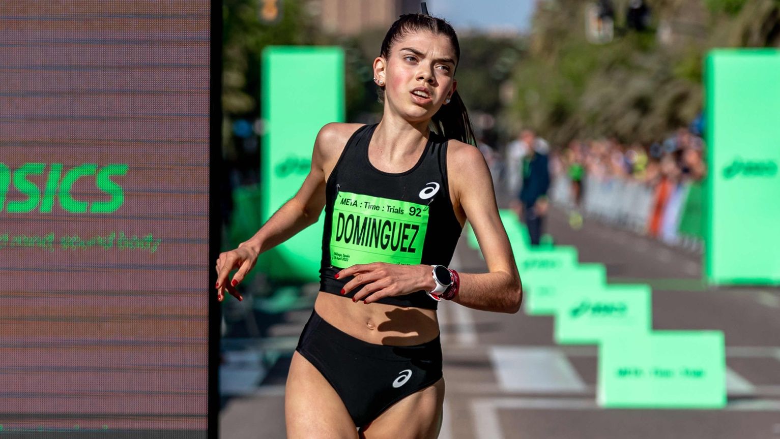 Carla Domínguez tras batir el récord de España Sub 23 de los 5 kilómetros. VSMFOTOEVENTS.