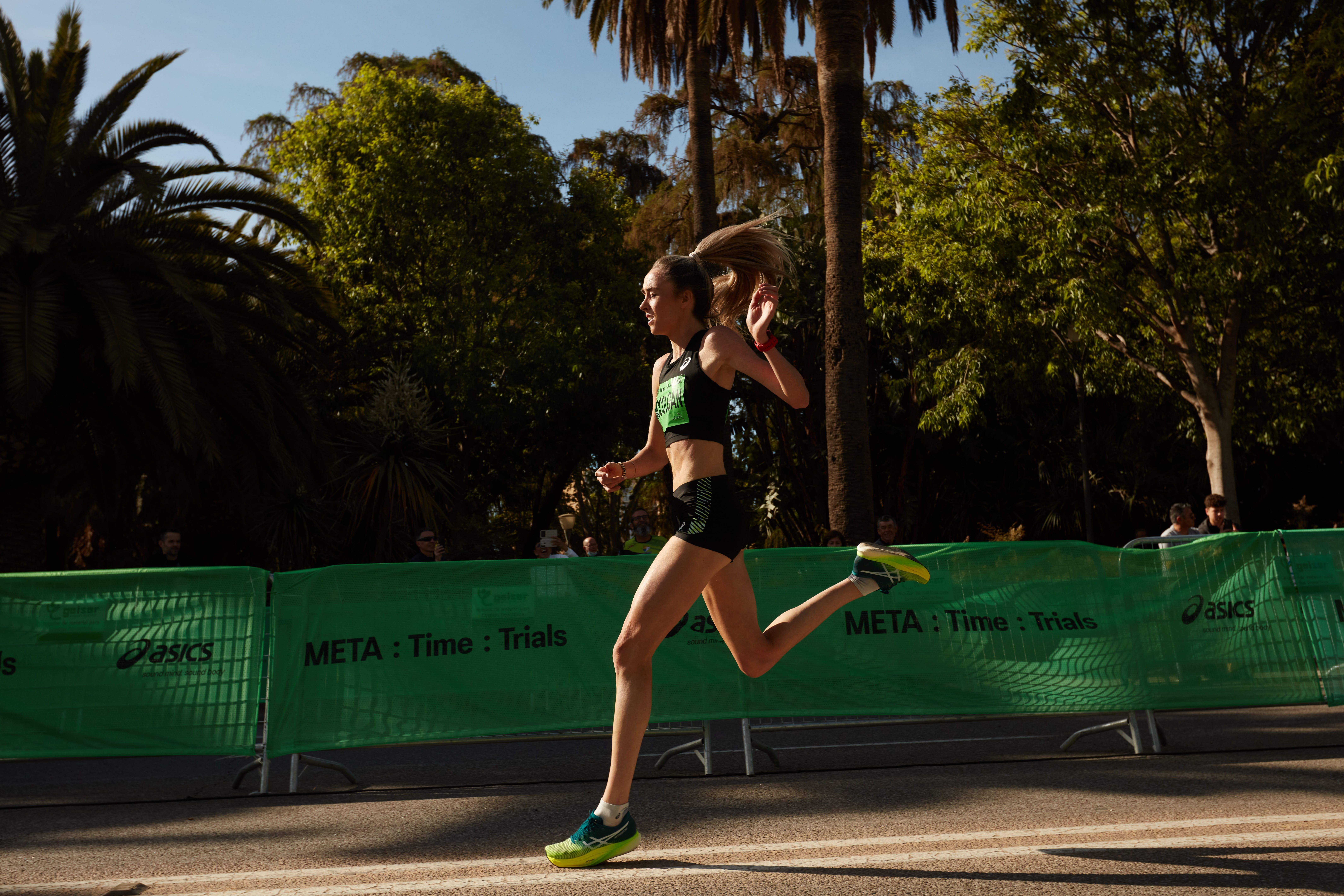 Eilish McColgan ASICS MTT April 24 2022 5K Eilish McColgan ASICS MTT April 24 2022 5K