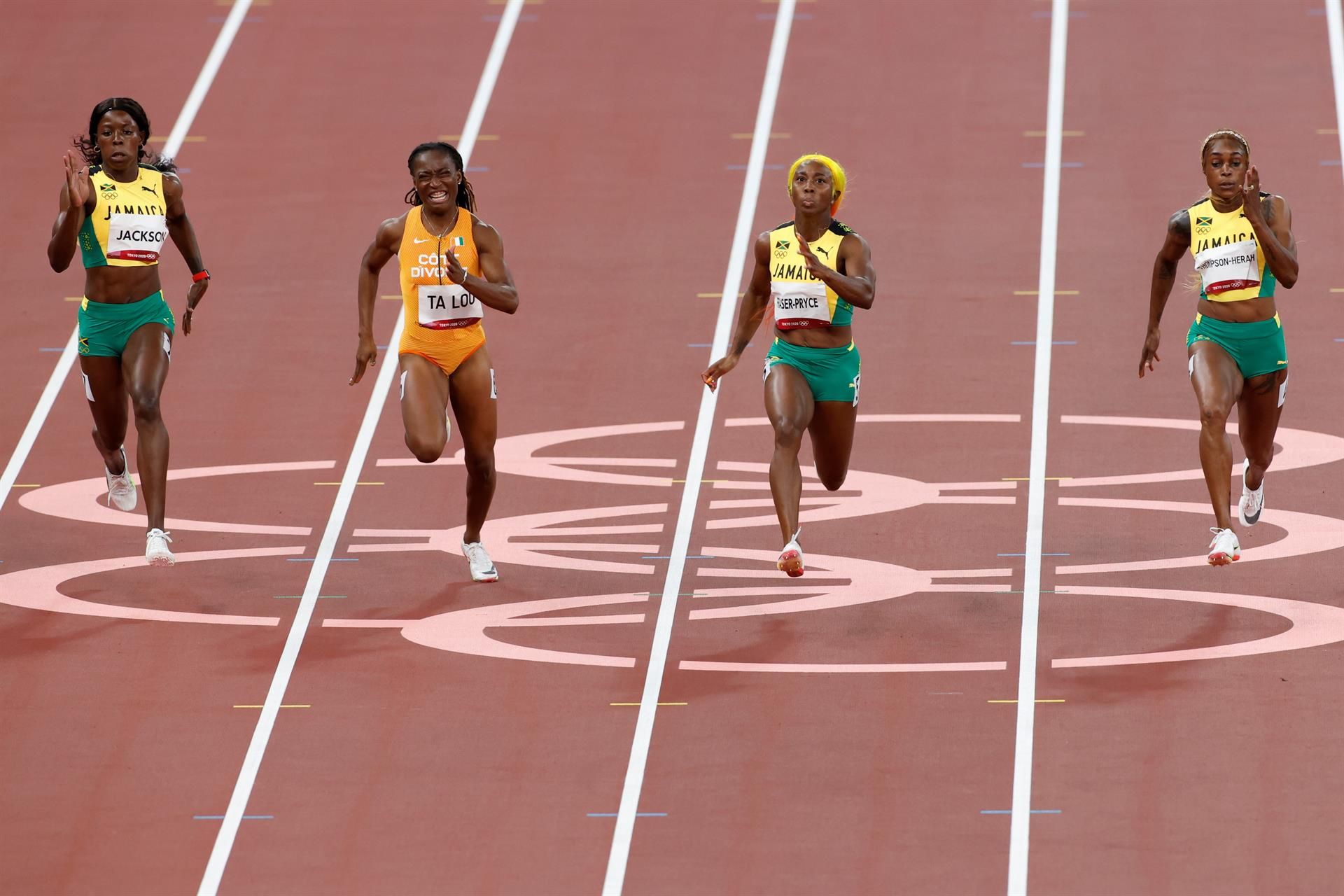Imagen de archivo de las jamaicanas Elaine Thompson Herah (d), Shelly Ann Fraser Pryce (2 d) y Shericka Jackson (i) correspondiente a los 100 m lisos de los Juegos Olímpicos de Tokio. EFE. Imagen de archivo de las jamaicanas Elaine Thompson Herah (d), Shelly Ann Fraser Pryce (2 d) y Shericka Jackson (i) correspondiente a los 100 m lisos de los Juegos Olímpicos de Tokio. EFE.
