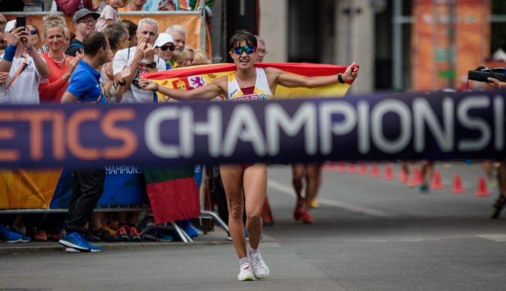 María Pérez proclamándose campeona de Europa de 20 kilómetros marcha en Berlín 2018. SPORTMEDIA.