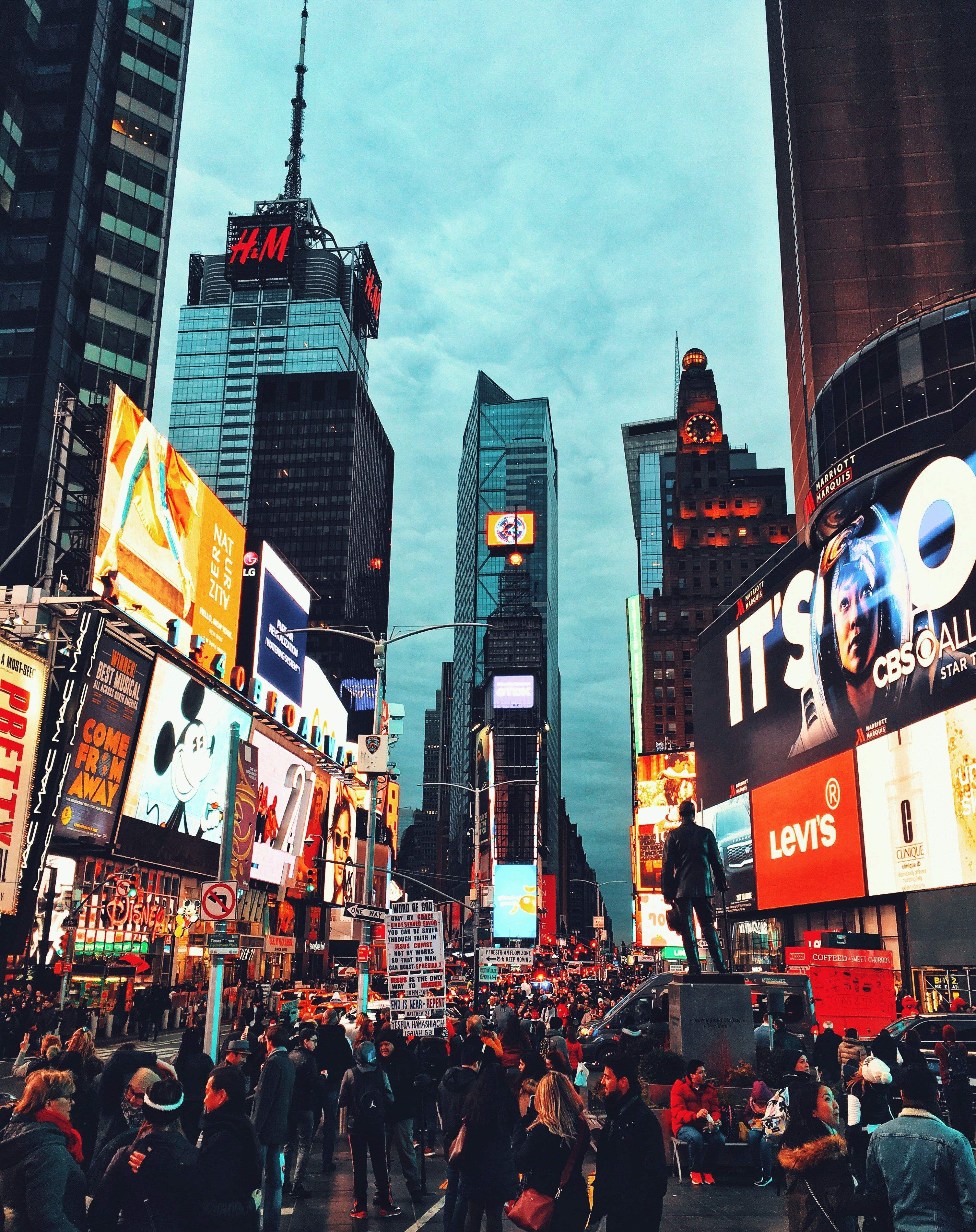 Times Square recibió su nombre actual por las oficinas de The New York Times, que se encontraban en el edificio One Times Square. JOSHUA CHUA.