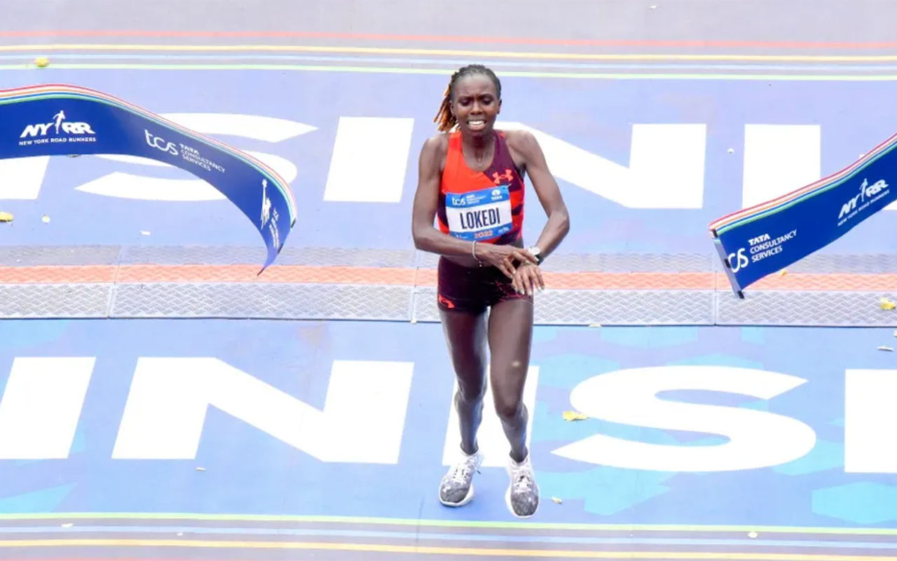 Sharon Lokedi con las Under Armour Flow Velociti Elite en Nueva York. UA.