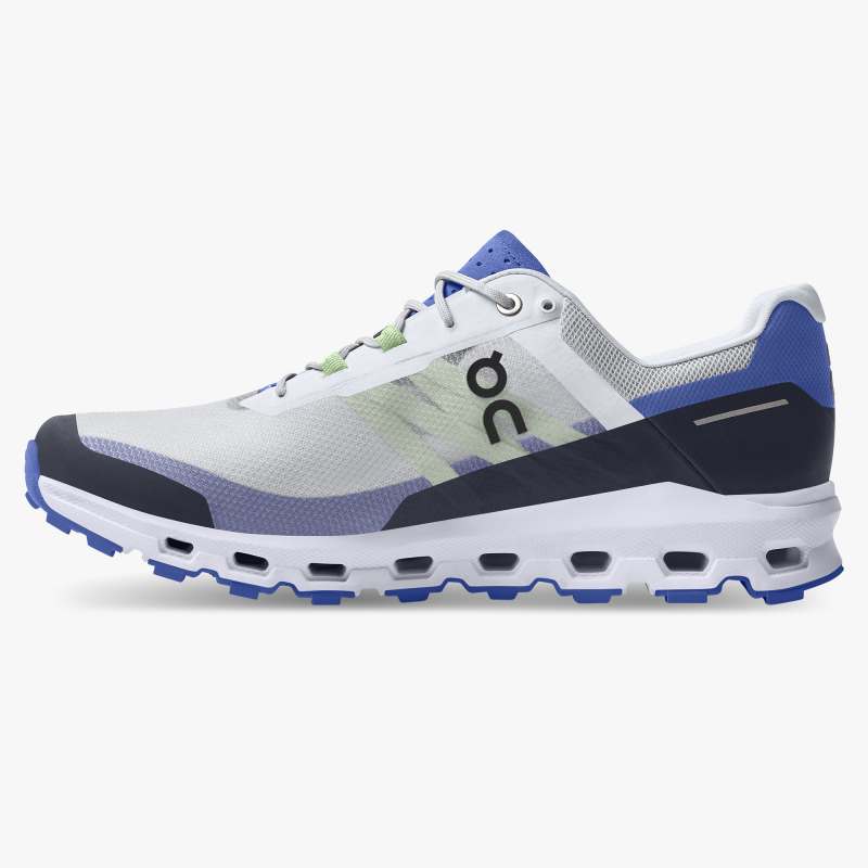 Aunque su aspecto engañe, los refuerzos hacen que sea muy segura la Cloudvista de On Running.